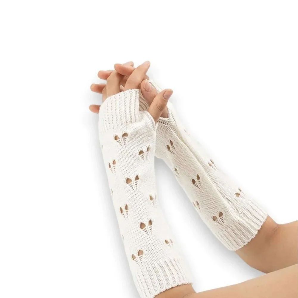 Y2K White Knit Heart Cutout Fingerless Arm Warmers NWT